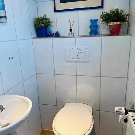 In Warstein-suttrop Fuer 7 Personen アパート *